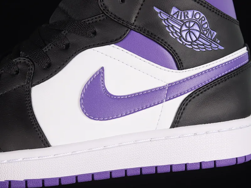 All categories Air Jordan Jordan series basketball shoes Air Jordan 1 Mid Air Jordan 1 Mid AJ1 Joe 1 black and white sports culture basketball shoes 554724-095